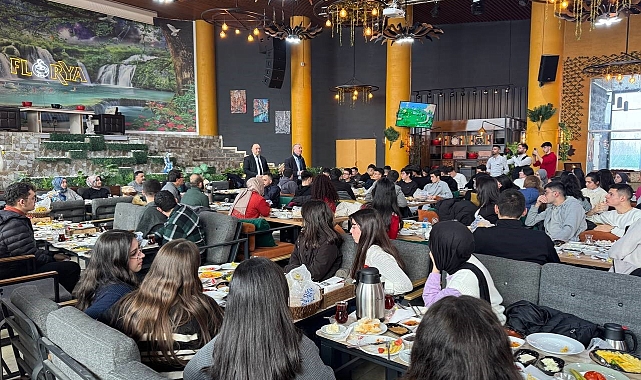 Ağrı&#039;da Öğrencilere Sınav Motivasyonu: İl Milli Eğitim Müdürü Kökrek Öğrencilerle Bir Araya Geldi