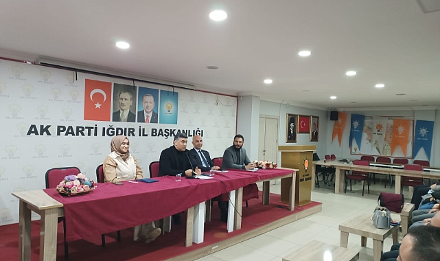 AK Parti Iğdır İl Başkanı Ali Kemal Ayaz, Teşkilatlarla İl Yönetim Toplantısında Bir Araya Geldi