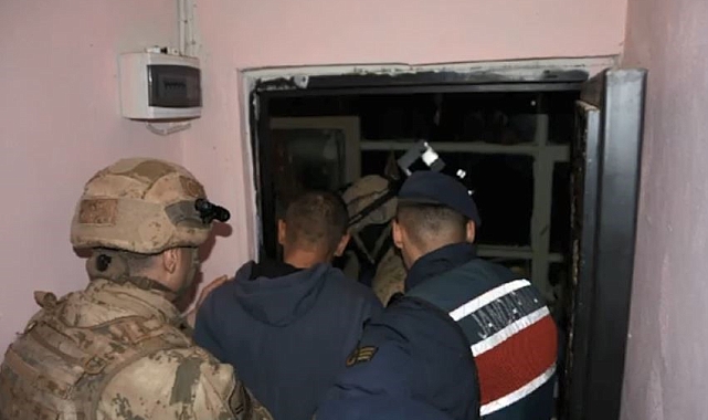 Artvin&#039;de 42 Yıl Hapis Cezası Olan Firari Yakalandı, Silahlar Ele Geçirildi