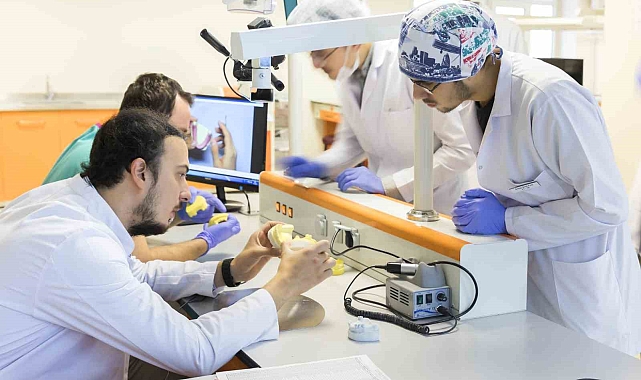 Atatürk Üniversitesi, Diş Hekimliği Eğitiminde Yeni Bir Çığır Açıyor!