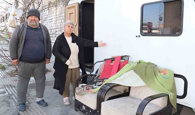 Babasının evi sattığını 5 ay sonra öğrendi