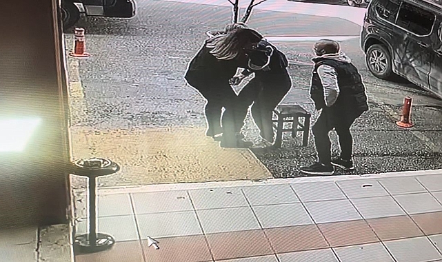 Bursa Depremi Paniğe Neden Oldu: Kadın Fenalık Geçirdi