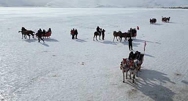 Çıldır Gölü'nde Kış Turizmi Ateşi Yanıyor!