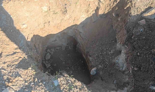 Define ararken jandarmaya yakalandılar