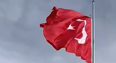 Dilucu Şehitleri Anıtı'nda Şanlı Bayrak Yenilendi