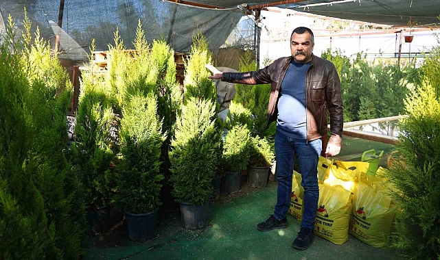 Dinlene dinlene bitkileri çaldı