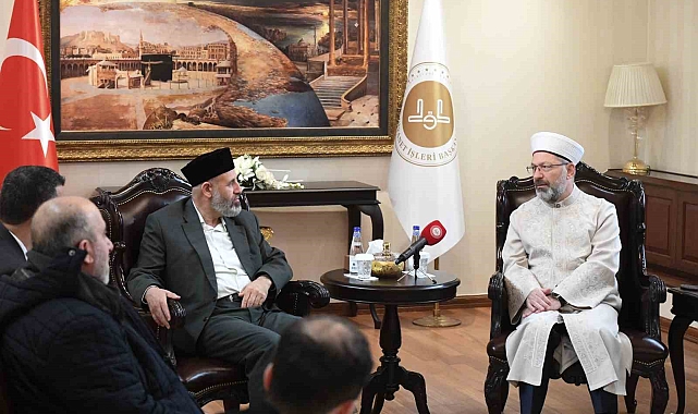 Diyanet İşleri Başkanı Erbaş, Filistinli Alimler Birliği Başkanı Tekruri&#039;yi kabul etti