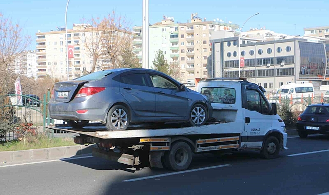 Diyarbakır&#039;da Zincirleme Kaza: 4 Yaralı