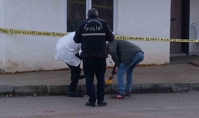 Edirne&#039;de İnşaatta Bomba Paniği: Demir Parçası Sanılan Cisim Havan Mermisi Çıktı