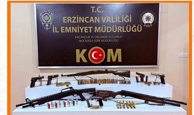 Erzincan&#039;da Büyük Silah Operasyonu: 8 Şüpheli Yakalandı, Çok Sayıda Silah Ele Geçirildi