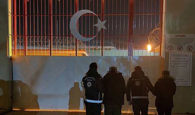 Erzincan&#039;da Göçmen Kaçakçılığı Operasyonu: 2 Tutuklama