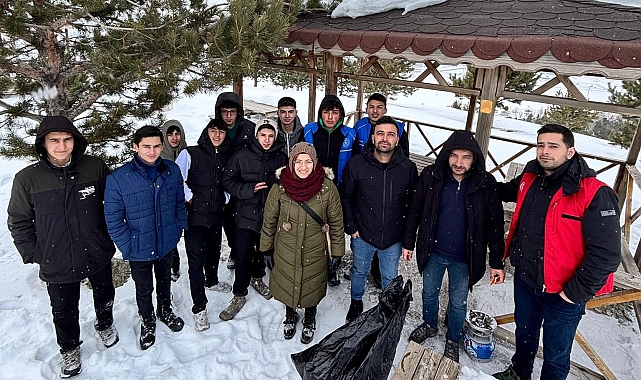 Erzurum Gençliği, Kışın Sertliği Karşısında Doğayı Unutmadı