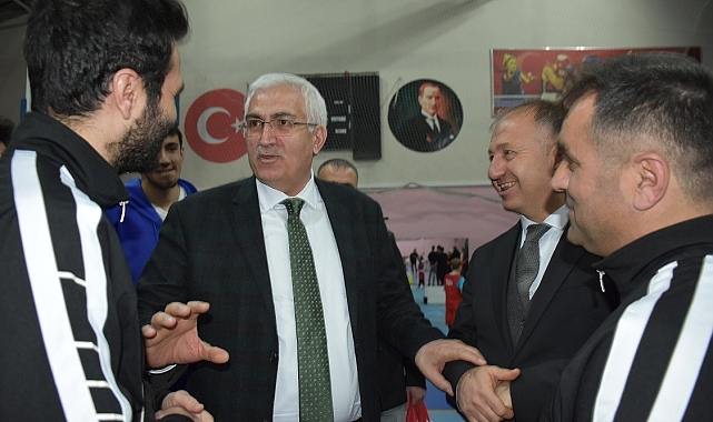 Erzurum Gençlik Spor, Play-Off&#039;a Giderken Milletvekili&#039;nden Tam Destek