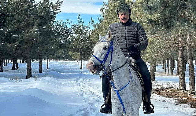 Erzurum Vali&#039;si Mustafa Çiftçi, Kış Sporları Başkenti&#039;nde Atla Kar Safarisine Katıldı
