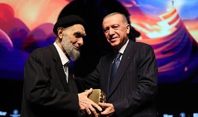 Erzurumlu Hasan Çelebi, Hüsn-i Hat Sanatının Yaşayan Efsanesi, Necip Fazıl Saygı Ödülü&#039;ne Layık Görüldü