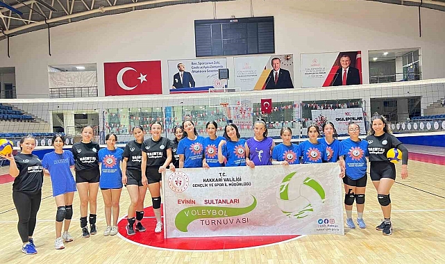 Hakkarili kadınlar voleybolda buluşuyor