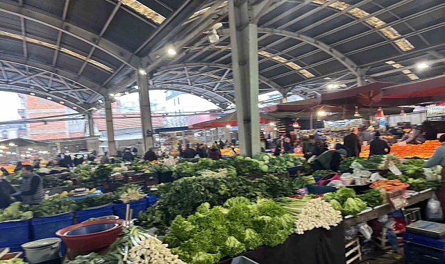 Halk pazarında alım gücü düştü