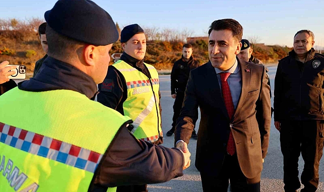 Herkes tatil yaparken, onlar görevinin başında