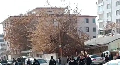 Iğdır Adliyesi Önünde Kavga!