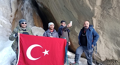 Iğdır'da Doğa Severler İncesu Kanyonu'na Yürüyüş Düzenledi