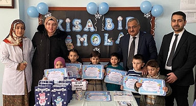 Iğdır'da Minik Kur'an Kursu Öğrencileri Karne Aldı