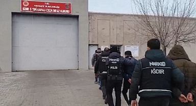 Iğdır'da Uyuşturucu Tacirlerine Ağır Darbe: 8 Tutuklama!
