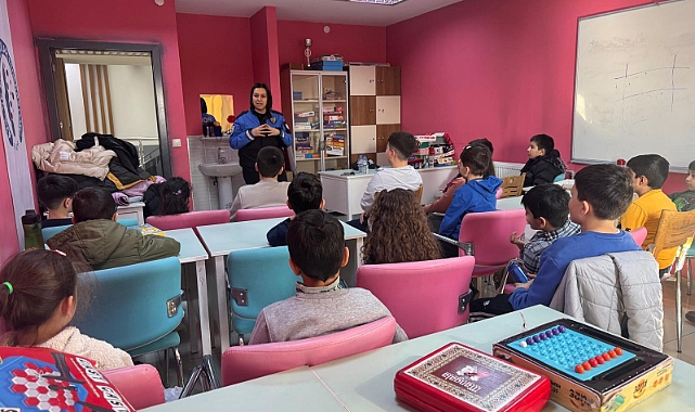 Iğdır Emniyeti, Gençlere Önemli Bilgiler Verdi