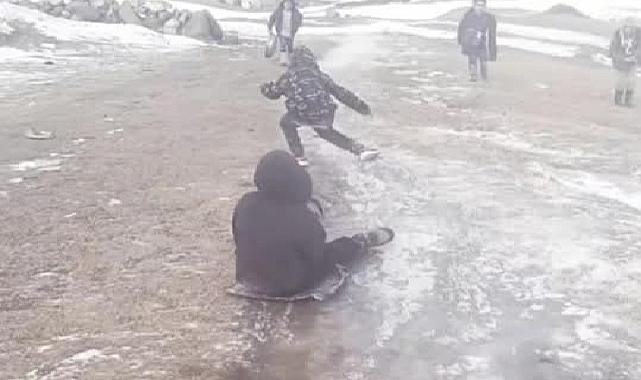 Iğdır&#039;ın Abbasgöl Köyünde Nostaljik Kayma Şenliği