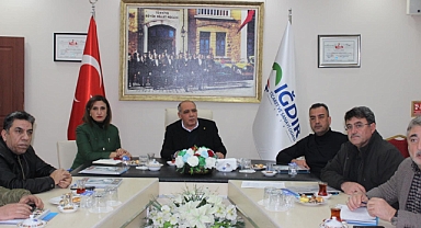 Iğdır Nakliyecileri, TSO ile Bir Araya Geldi: Yeni Düzenlemelerin Etkileri Masada