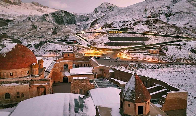 İshak Paşa Sarayı, 2024&#039;te 260 Bin Ziyaretçiyle Tarihi Bir Rekor Kırdı!