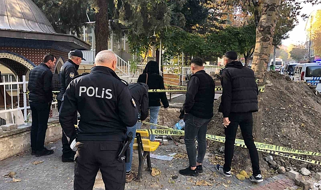 Isparta&#039;da belediye personeli kılığına girip define arayan 5 kişi ilk davada serbest bırakıldı