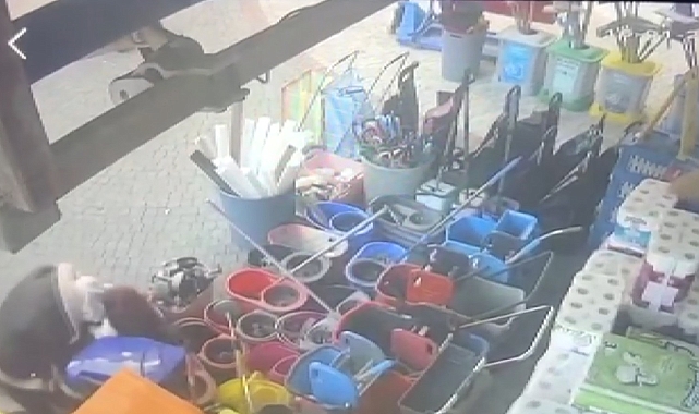 Isparta&#039;da Çıkan Tartışma Kavgaya Dönüştü: Kadınların Çekişmesi Kameralara Yansıdı