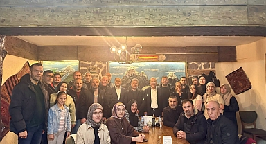 Karakoyunlu AK Parti İlçe Teşkilatı Yemekte Bir Araya Geldi