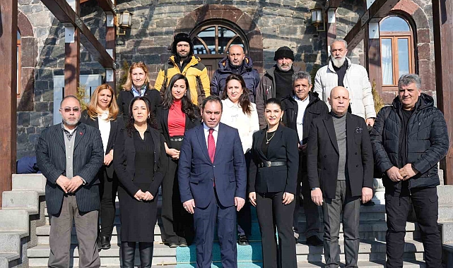 Kars&#039;ta Basınla Buluşma: Belediye Başkanı Senger, Projeleri Anlattı