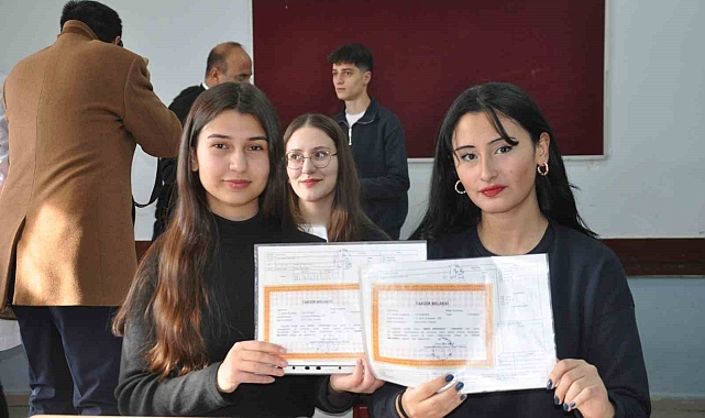 Kars&#039;ta Binlerce Öğrenci Yarıyıl Tatili Heyecanını Yaşıyor