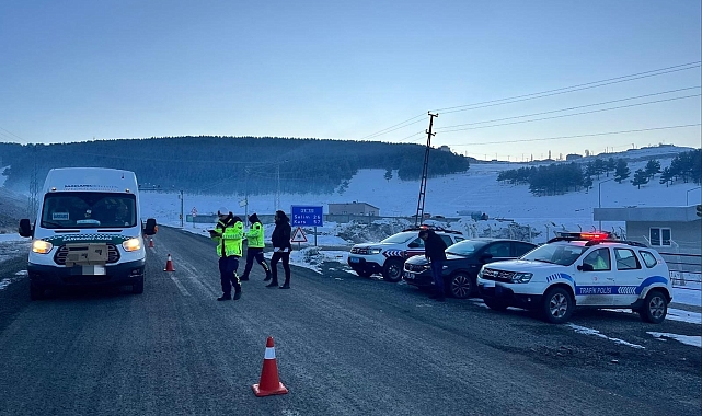 Kars&#039;ta Jandarmadan şok güvenlik uygulamaları