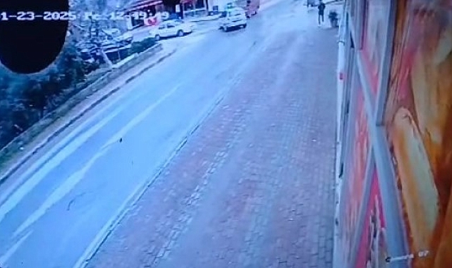 Manavgat&#039;ta Kaza: Sürücü Olay Yerini Terk Etti, Ağır Ceza Yedi