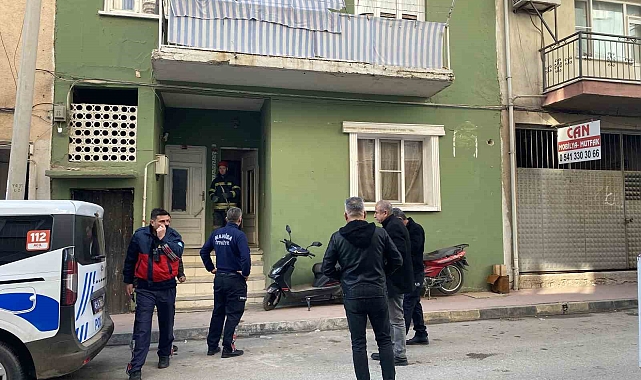 Manisa&#039;da Bir Adam Evinde Ölü Bulundu: Ölüm Sebebi Araştırılıyor