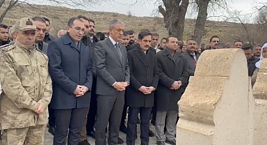 Mardin'de Katledilen Masumların Anısına Gözyaşı