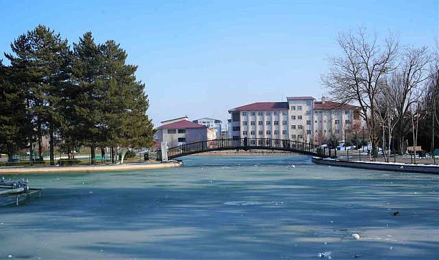 Muş&#039;ta dondurucu soğuklar hakim oldu