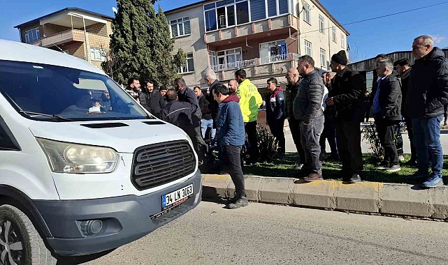 Sakarya&#039;da Dehşet Veren Kovalamaca: Ehliyetsiz Sürücü Kazada Yaralandı