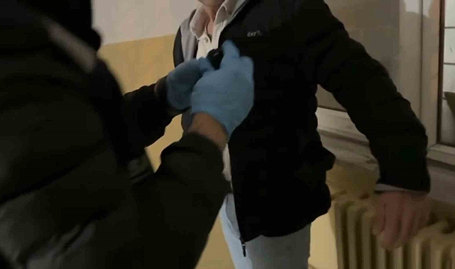 Samsun&#039;da Kopya Düzenekli Sınav Skandalı: İki Kişi Gözaltında