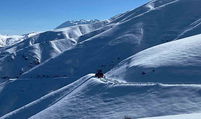 Sason&#039;da kardan kapanan köy yolları ulaşıma açıldı