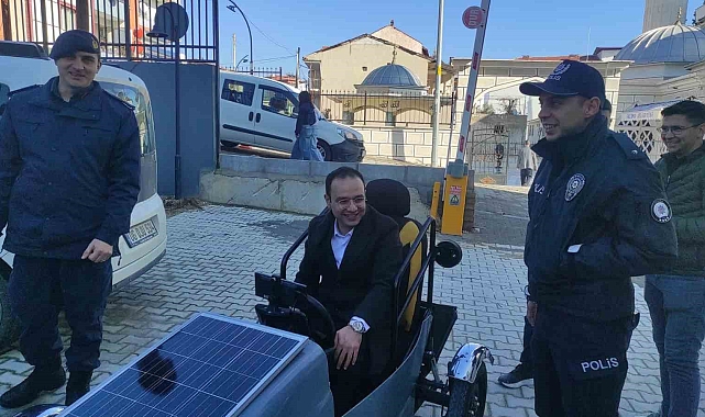 Selendi Anadolu Lisesi Öğrencileri Elektrikli Araçla Çevreye ve Teknolojiye Örnek Oldu!