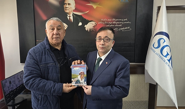 Serdar Ünsal &quot;Yüreğim İrevan&#039;da Kaldı&quot; Romanını Hediye Etti