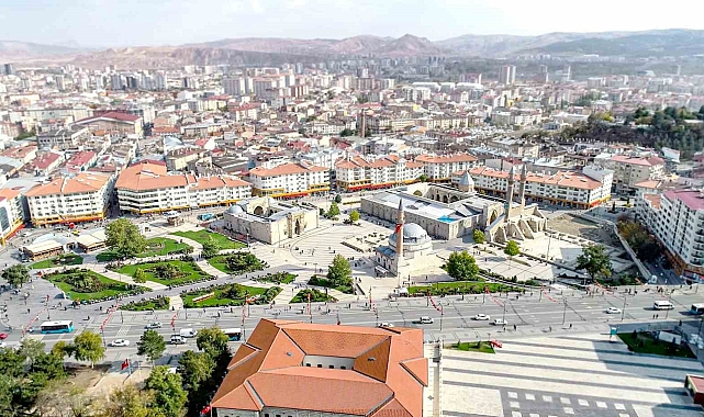 Sivas&#039;ta geçtiğimiz yıl araç sayısı bir önceki yıla oranla arttı