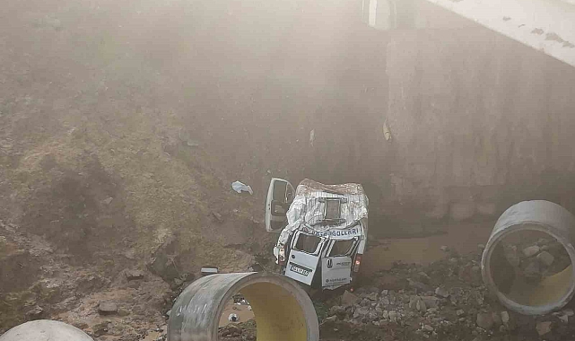 Tuzla&#039;da Meydana Gelen Korkunç Kaza: 2 Ölü, 13 Yaralı