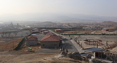 Tuzluca Tuz Mağaraları Kütük Evlerle Sağlık Turizmine Katkı Sağlayacak