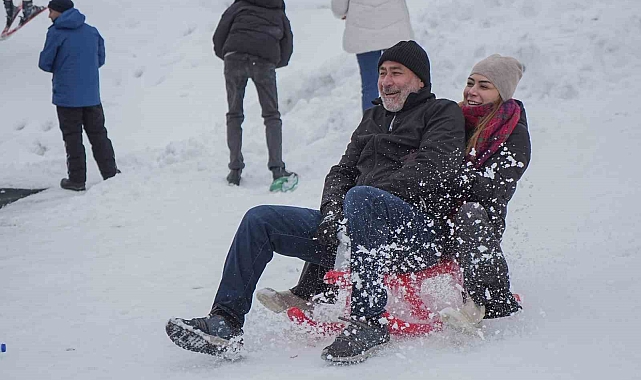 Uludağ&#039;da Sömestr Tatilinde Kış Sporlarına Yoğun İlgi