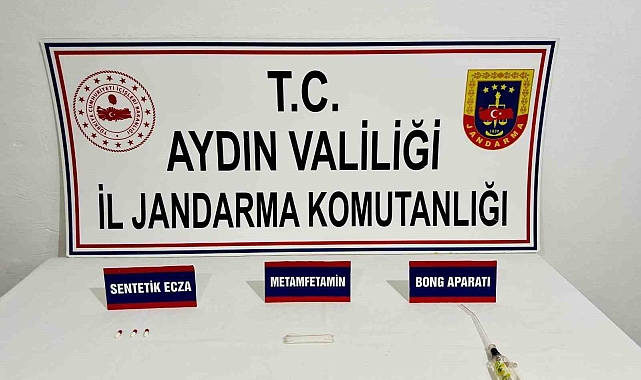 Uyuşturucu madde etkisi ile araç kullanan şahıs jandarmaya takıldı